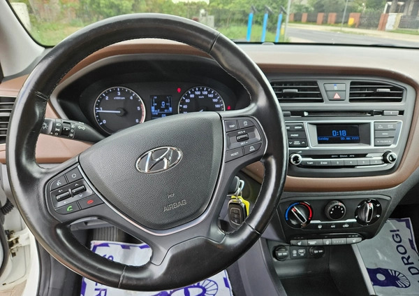 Hyundai i20 cena 30900 przebieg: 97545, rok produkcji 2015 z Kożuchów małe 232